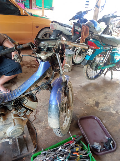 bengkel motorsikal suha