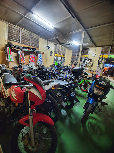 AHA MOTOR EMPIRE
