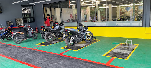 Honda 𝙄𝙈𝙋𝙄𝘼𝙉 X Wee Chung Seng Motor Parit Sulong