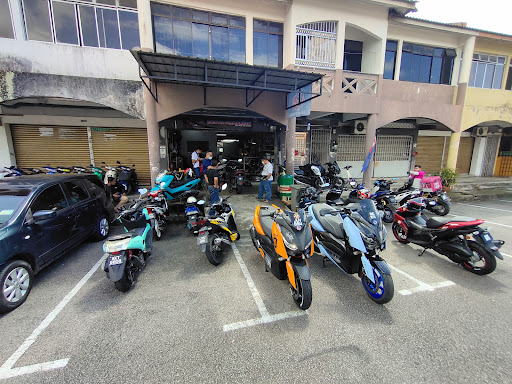 J7 MOTORSPORTS