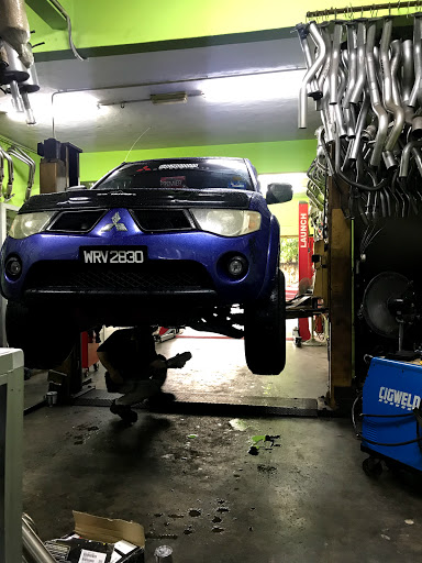 Lee LH Auto Exhaust