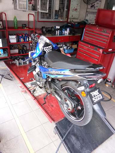 Castrol Bike Point - CSL BROTHERS - SOON SOON LEE LEE MOTOR SDN BHD Castrol Bike Point - CSL BROTHERS - SOON SOON LEE LEE MOTOR SDN BHD