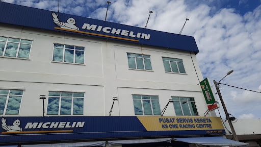 KS ONE RACING CENTRE