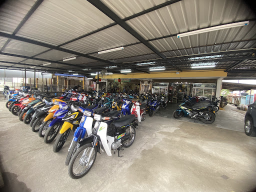 Sungai Lui Motor HQ