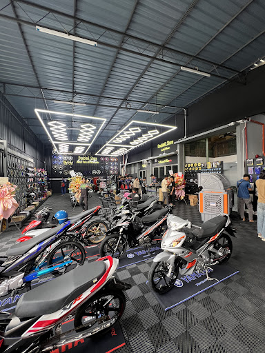 Double6_Store Prai
