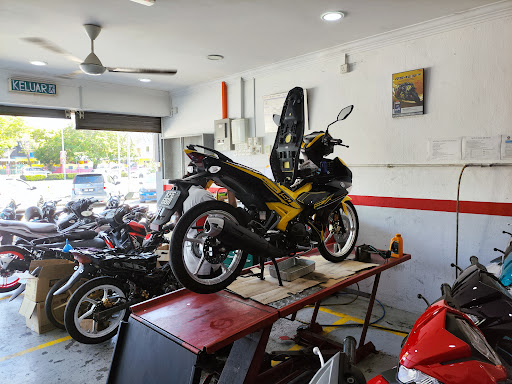 Hong Bee Motors Jalan Baru Branch