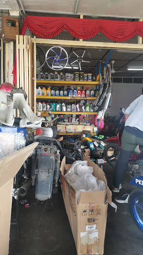 Sheng Long Motorcycle Workshop