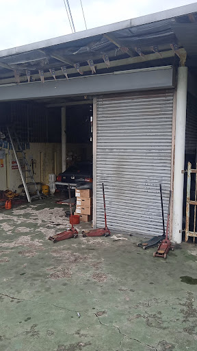 Kedai Tayar & Service Kedai Tayar & Service