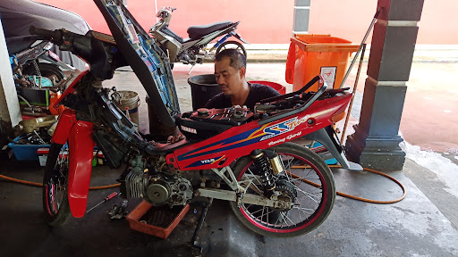 Bengkel Hassan Yook