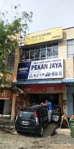 Alat-Alat Ganti Kereta Pekan Jaya
