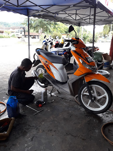 Hui huang motor Raub Cheroh Hui huang motor Raub Cheroh
