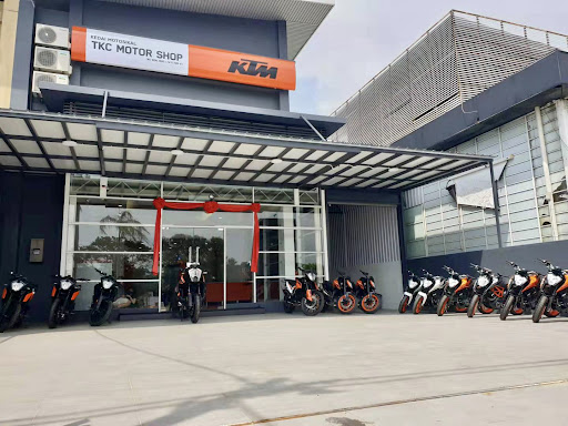 KTM PREMIUM DELEAR PENANG MOTORCYCLER SHOP