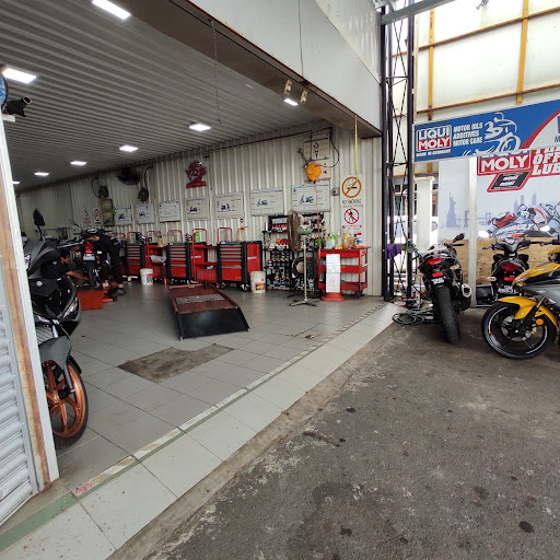 Wong's Motor Distributor Sdn Bhd Miri