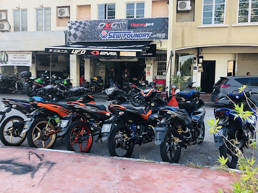 Dyno Veste Garage (DVG)