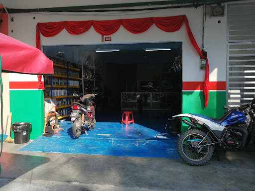 Castrol Bike Point - CHU TAN JAYA MOTOR Castrol Bike Point - CHU TAN JAYA MOTOR