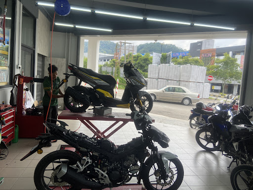 LHMotor @ Kamunting LHMotor @ Kamunting