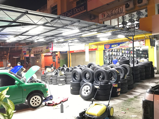 Most Wanted Motor (New Shop)