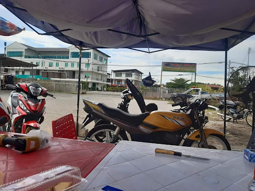 Auto Garage (Elbert) yull