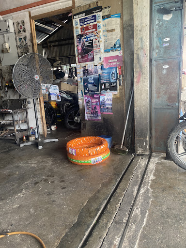 KEDAI MOTORSIKAL PERNIAGAAN SIMZIAH