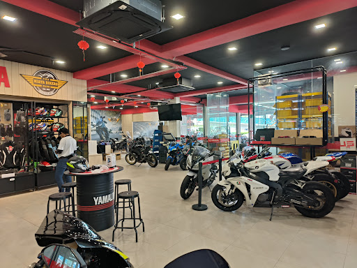 Mjaya Superbike House