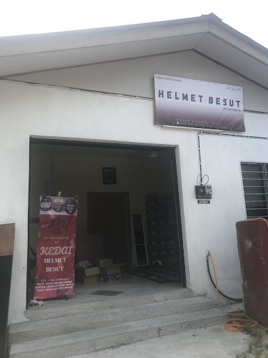 Kedai Helmet Besut