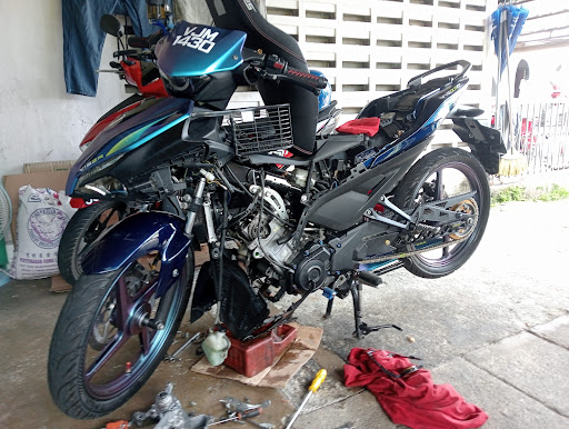 ZIMAR GARAGE Bengkel MOTORSIKAL baik pulih dan cat