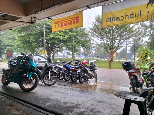 Kedai Motor Soon Lee