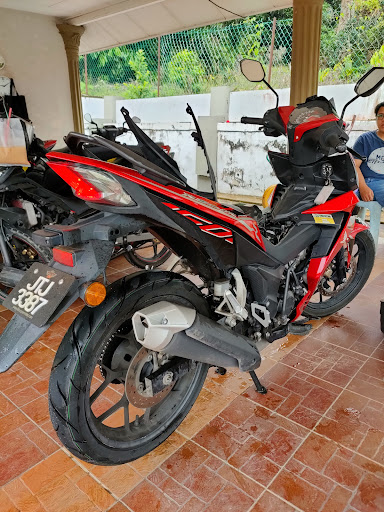 Dr Tayar Segamat ( Pusat Claim, Baikpulih & Servis Motorsikal / Motokar )