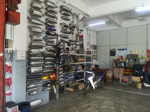 Highway Workshop Car Aircond, Exhaust & Auto Service Centre Highway Workshop Car Aircond, Exhaust & Auto Service Centre